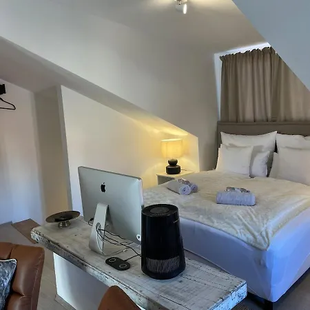 Klara Apartment, Old Town House, Sea View * סטארי גראד