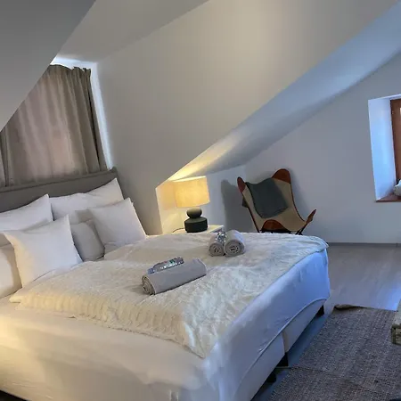 Klara Apartment, Old Town House, Sea View Lejlighed *
